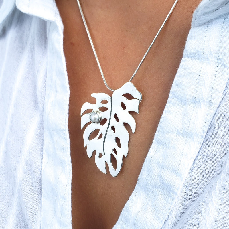 Sterling Silver Monstera Leaf Pendant with Freshwater Pearl